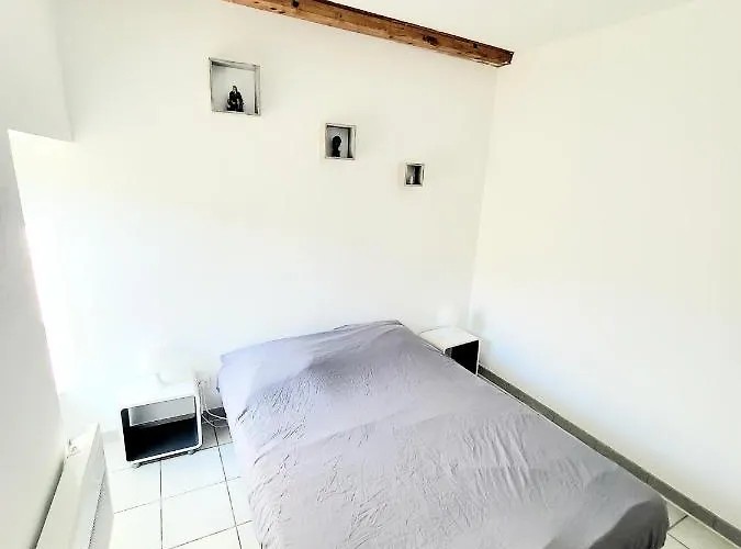 2 400 M Centre Gare Appartement